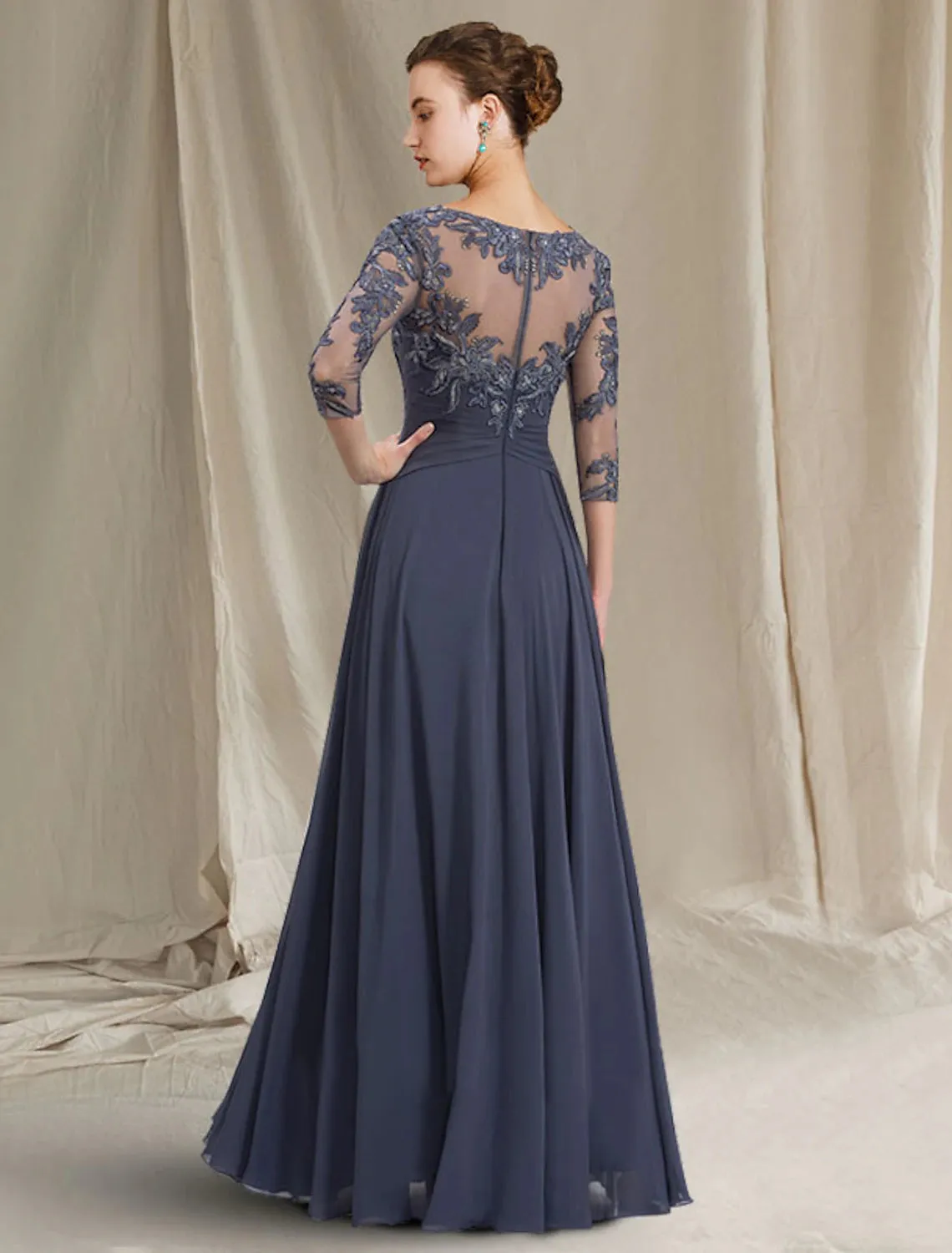 A-Line Mother of the Bride Dress Elegant Jewel Neck Floor Length Chiffon Lace 3/4 Length Sleeve with Pleats Appliques