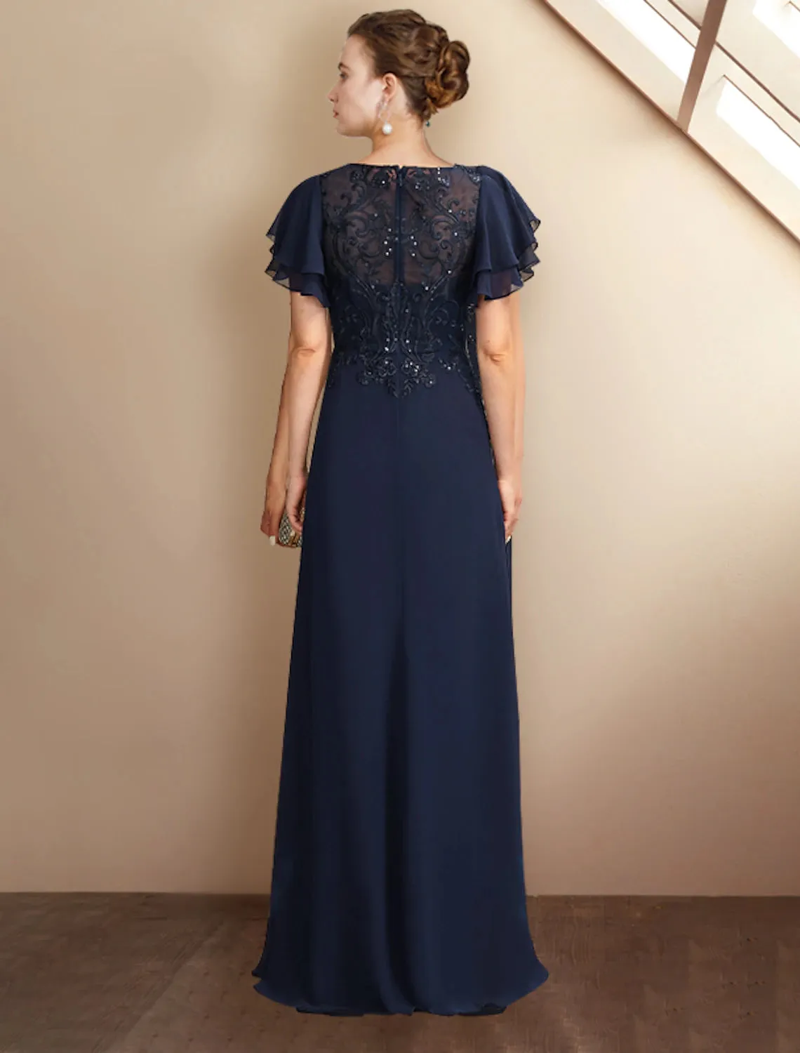 A-Line Mother of the Bride Dress Plus Size Elegant Jewel Neck Floor Length Chiffon Lace Short Sleeve with Sequin Appliques