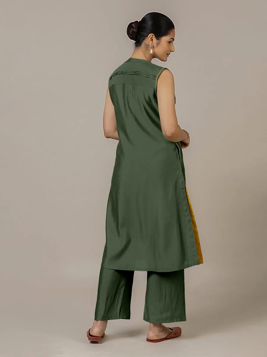 Alina x Rozaana | A Line Kurta in Pine Green with Thread Work | Coords or Only Kurta