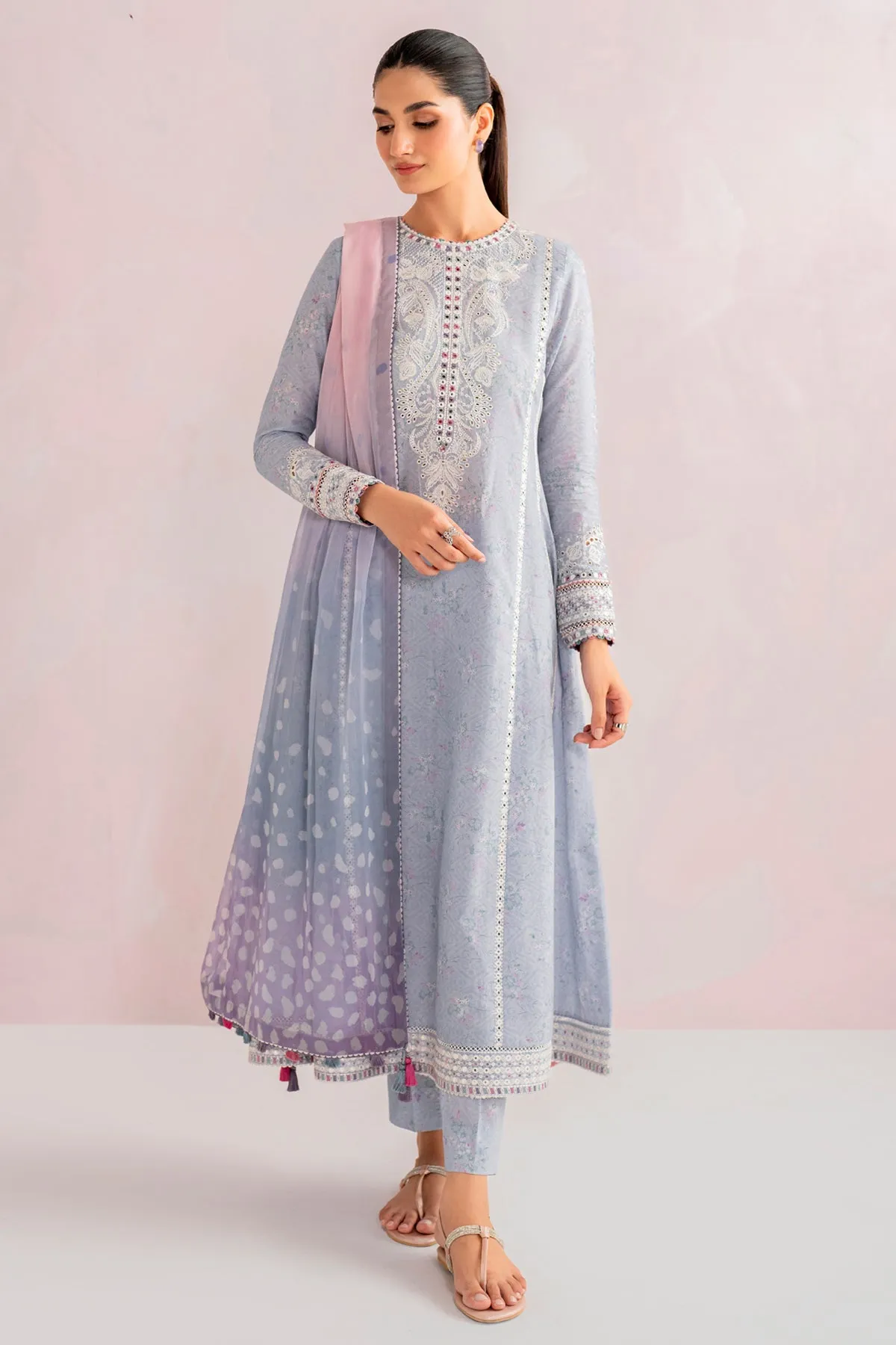 Embroidered Lawn USE - 9097