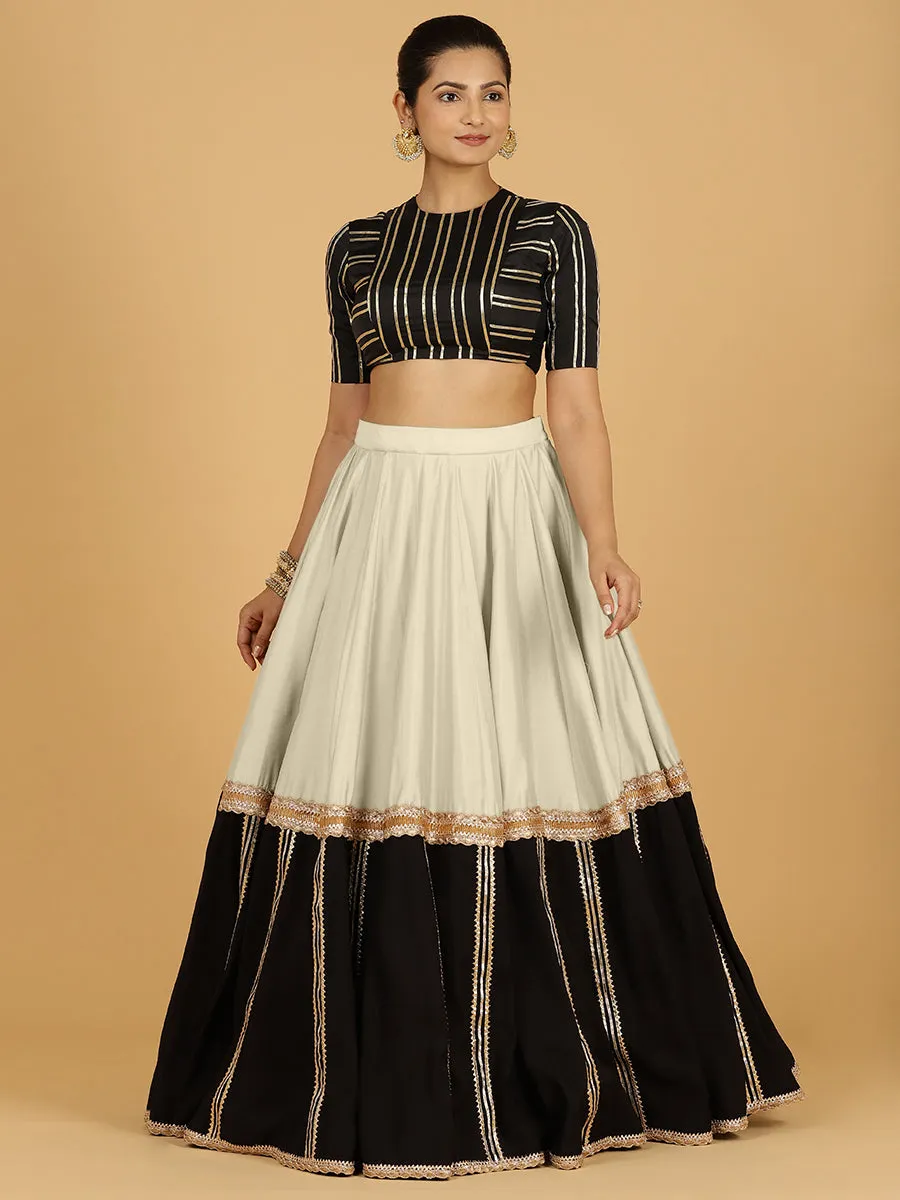 Mastani x Tyohaar | Ivory Panelled Lehenga Skirt