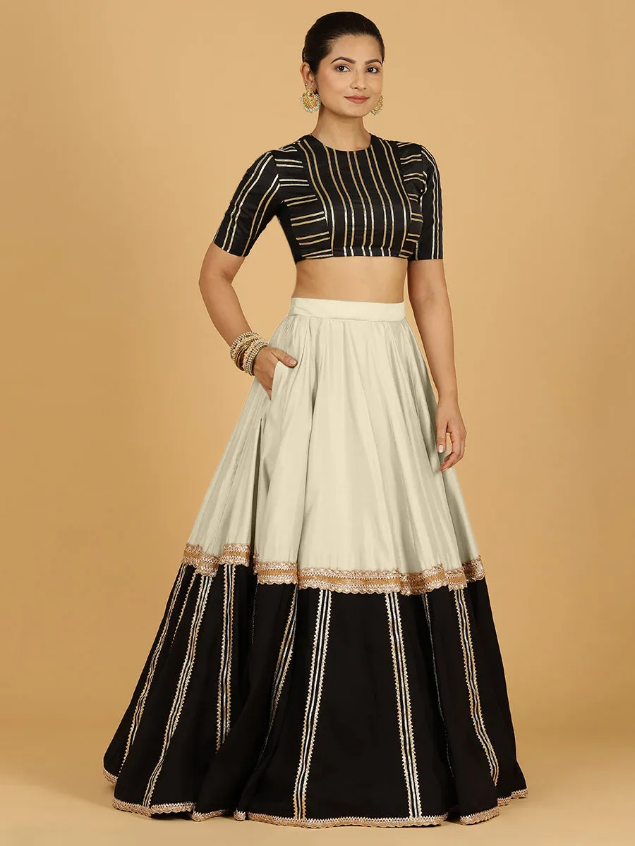 Mastani x Tyohaar | Ivory Panelled Lehenga Skirt